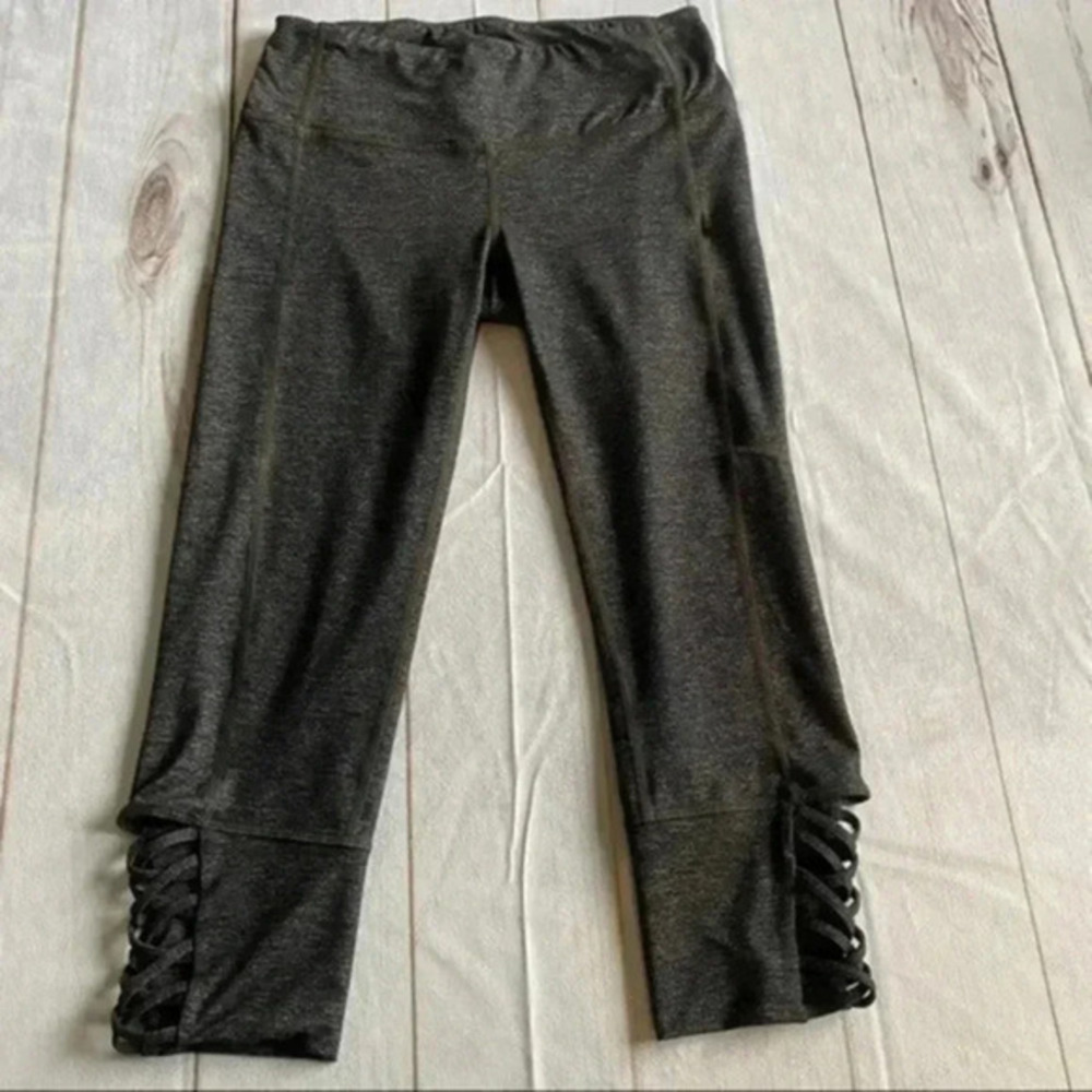 Athleta Spacedye Criss Cross Chaturanga Ca…